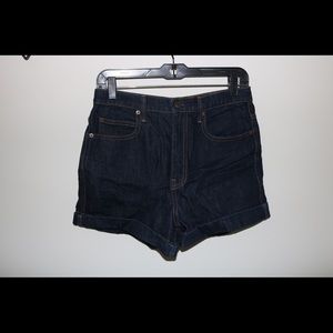 FINAL PRICE- Gap Size 28 High Rise Short